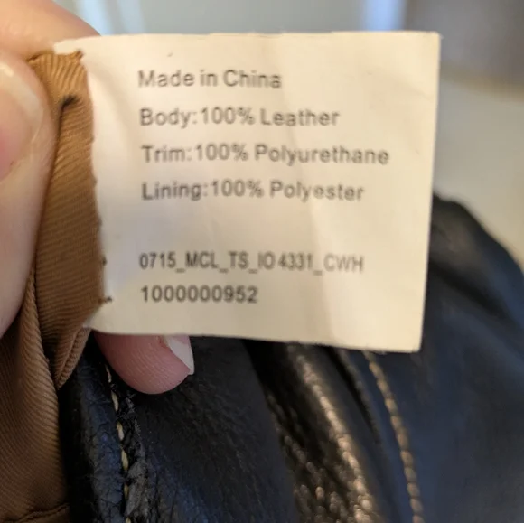 The Sak Elegant Black Leather Shoulder Bag - Picture 5 of 15